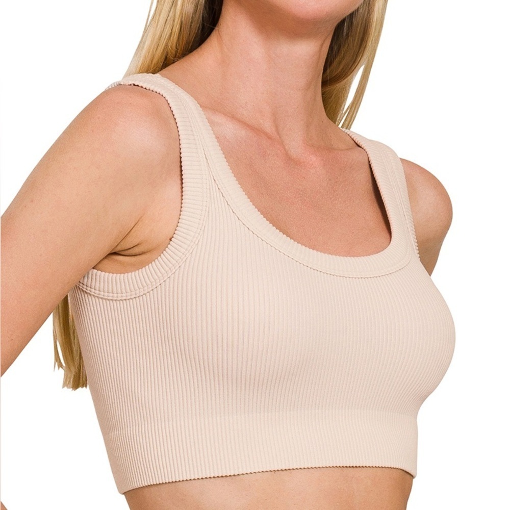 ⚡️ ” Daily Crop” Ribbed Stretch Bralette Tank | Black - Picture 5 of 8